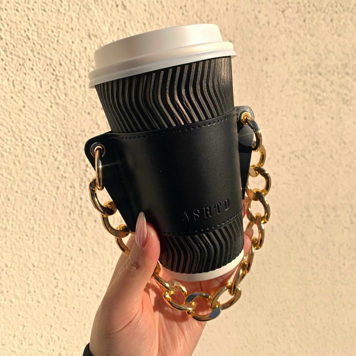 Reusable-Cup-Sleeve-Black-Vegan-Leather-Gold-Chain-Front